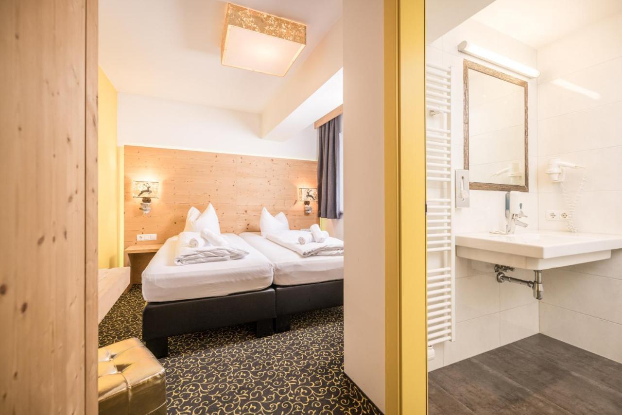 Harakiri Lodgings Und Apresski Mayrhofen Exteriör bild