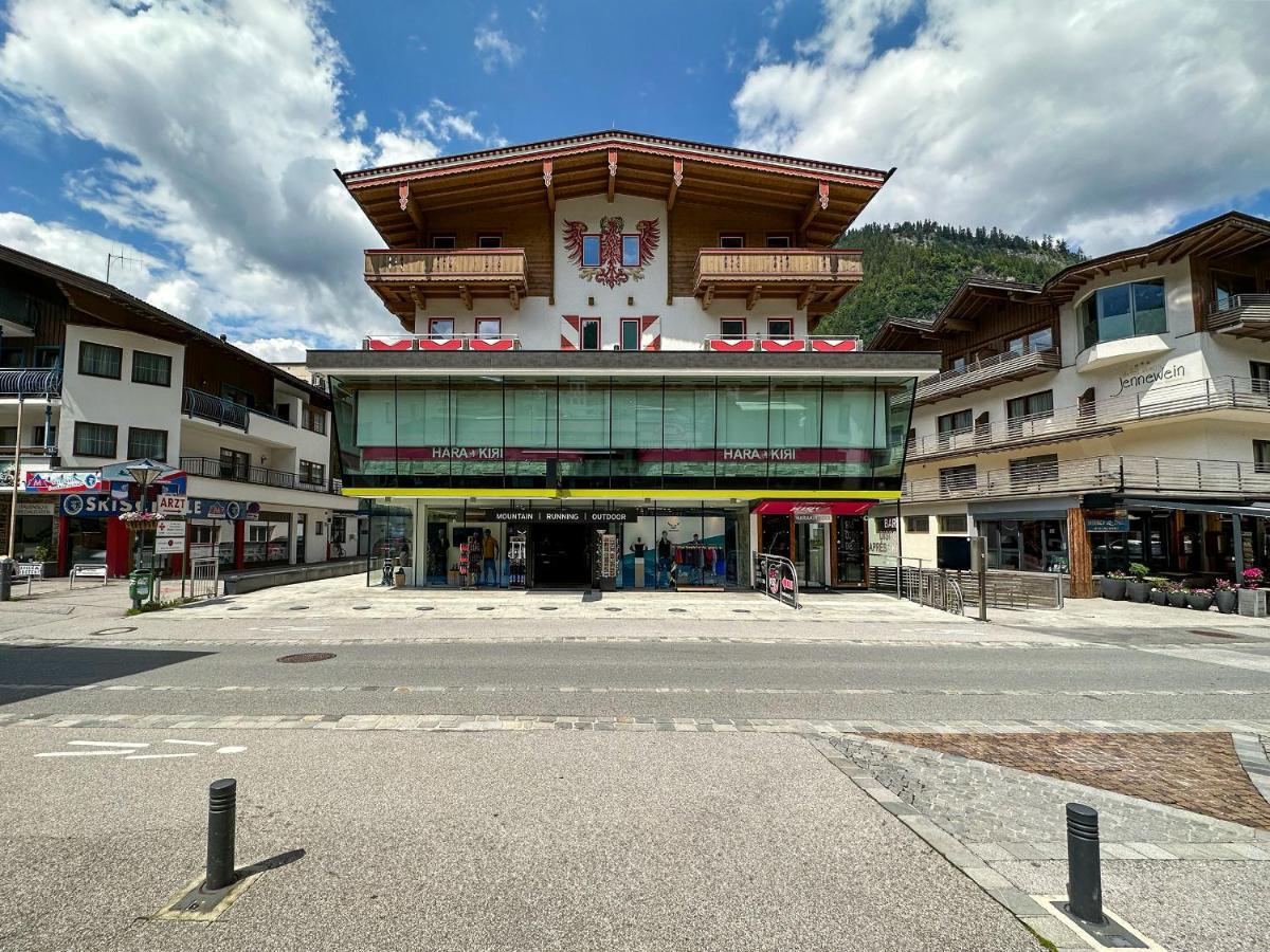 Harakiri Lodgings Und Apresski Mayrhofen Exteriör bild